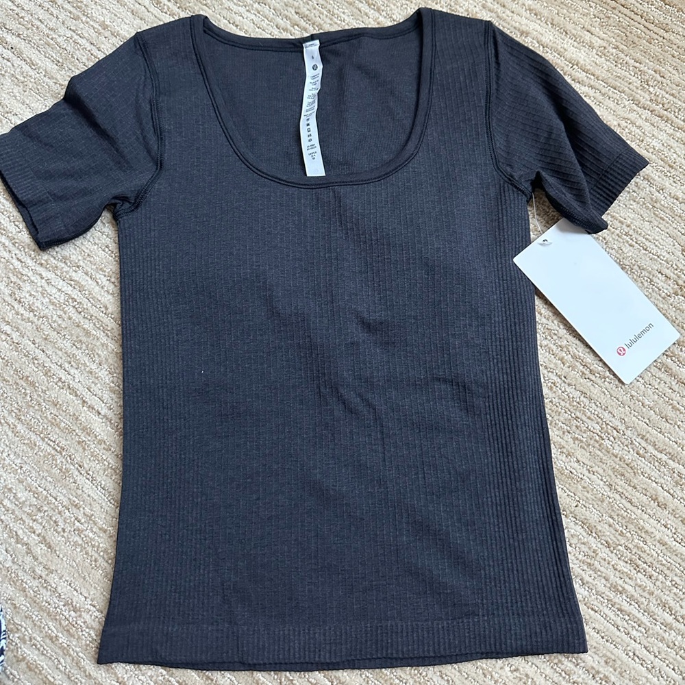 Lululemon Ebb to Street Short Sleeve, size 6 NWT